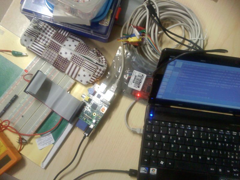 File:Led raspi.jpg